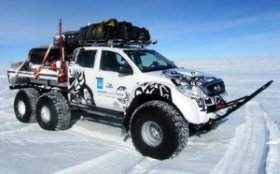 Hilux 6x6 expedition vehicle