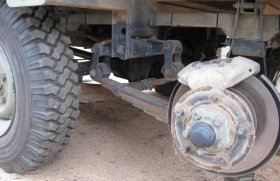 Land Rover Perentie suspension